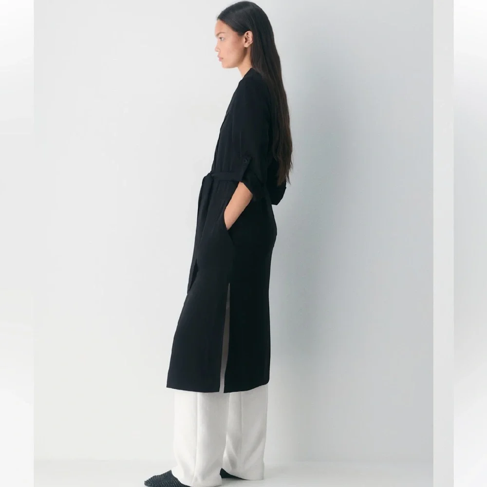 Babaton Black Tunic Top - Picture 3 of 7